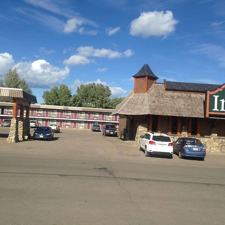 The Pine Inn Chetwynd Exterior foto